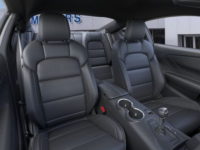 2025 FORD MUSTANG - Image 32