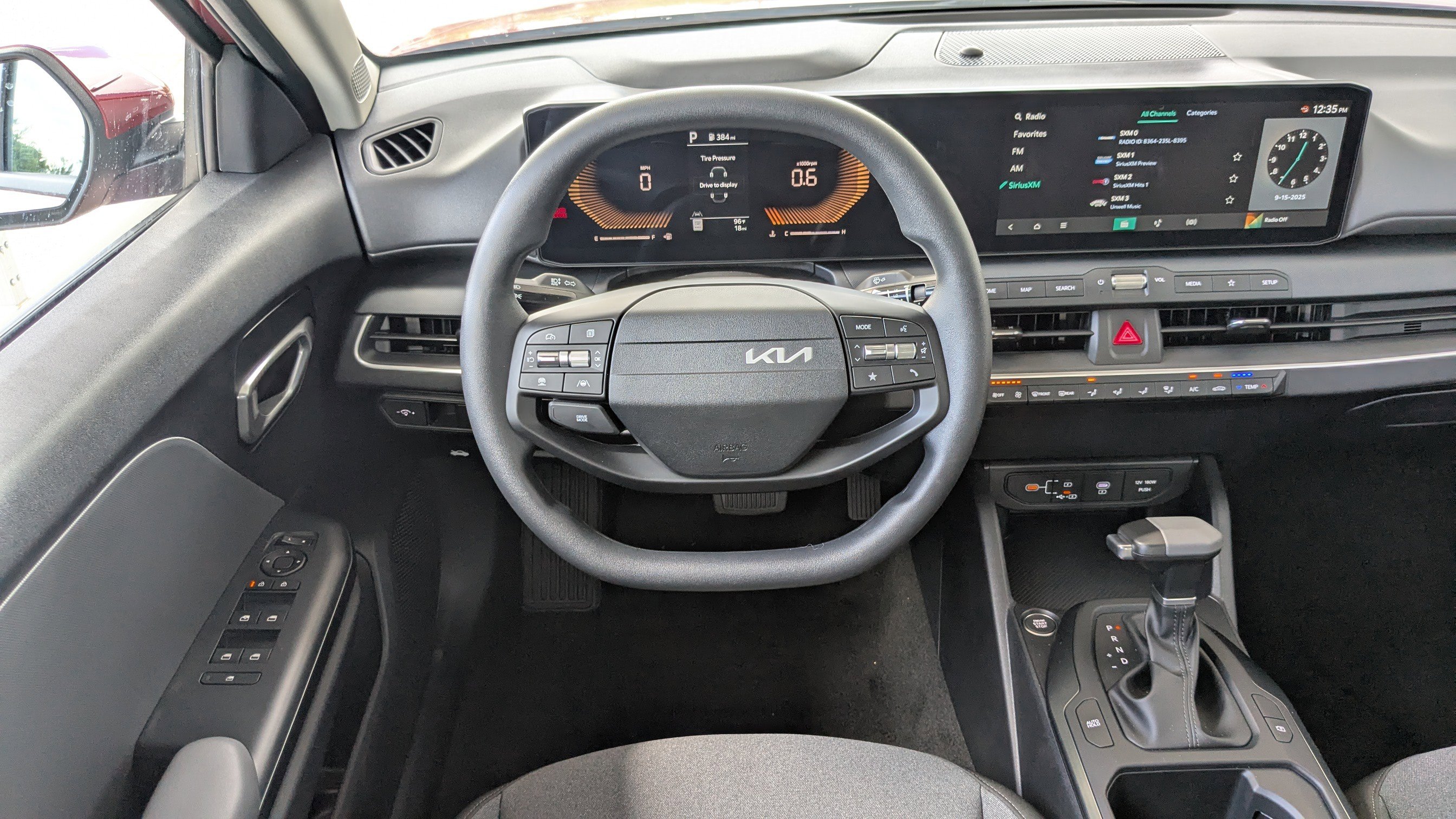2025 Kia K4 LXS photo 15