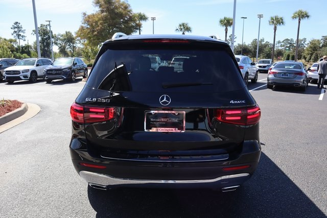 2024 Mercedes Benz GLB 250 4MATIC photo 3