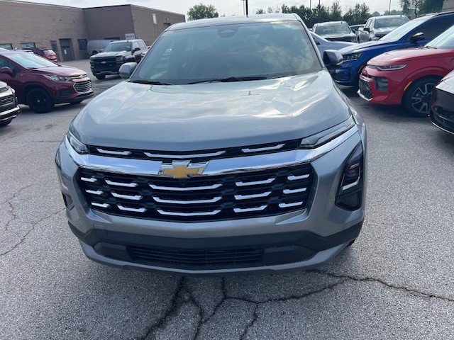 2026 Chevrolet Equinox LT photo 2