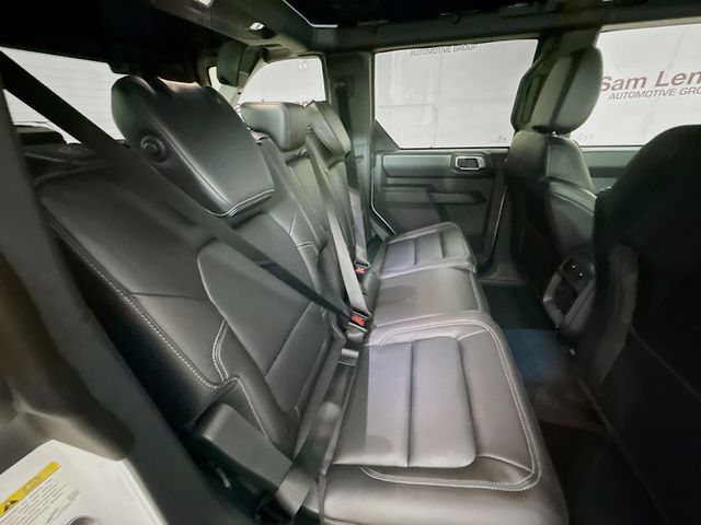 2025 Ford Bronco Outer Banks photo 23