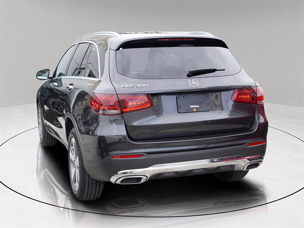 2022 Mercedes Benz GLC 300 photo 4