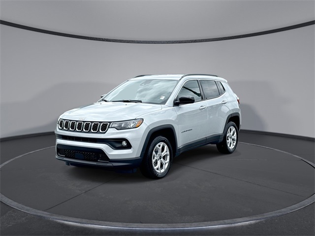 2025 Jeep Compass Latitude photo 4