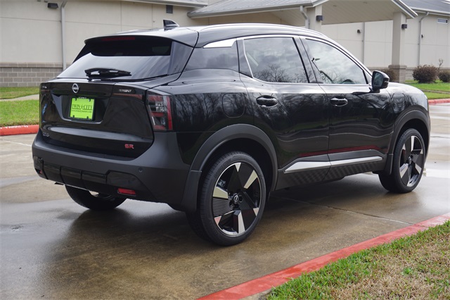 2025 Nissan Kicks SR photo 4