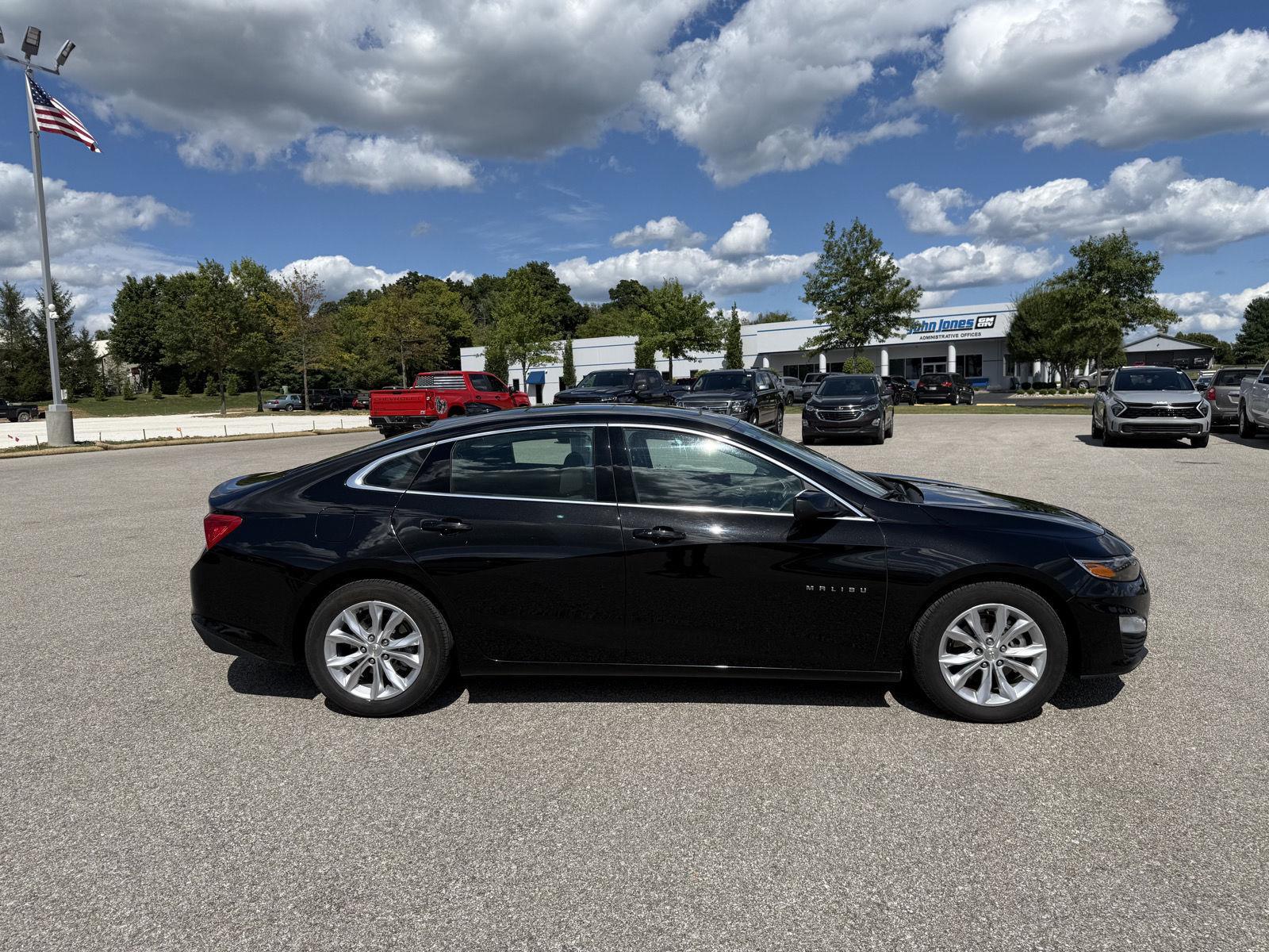 2023 Chevrolet Malibu 1LT photo 4