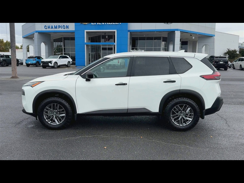 2021 Nissan Rogue S photo 4