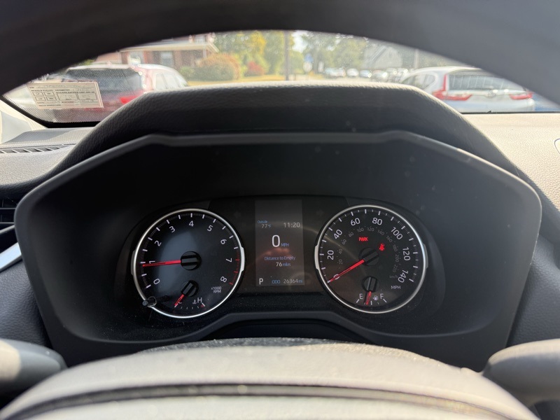 2022 Toyota RAV4 LE photo 10