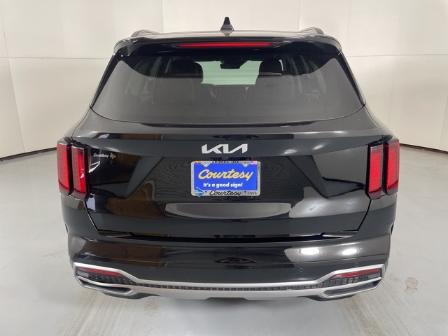 2023 Kia Sorento EX photo 3