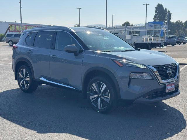 2021 Nissan Rogue SL photo 2