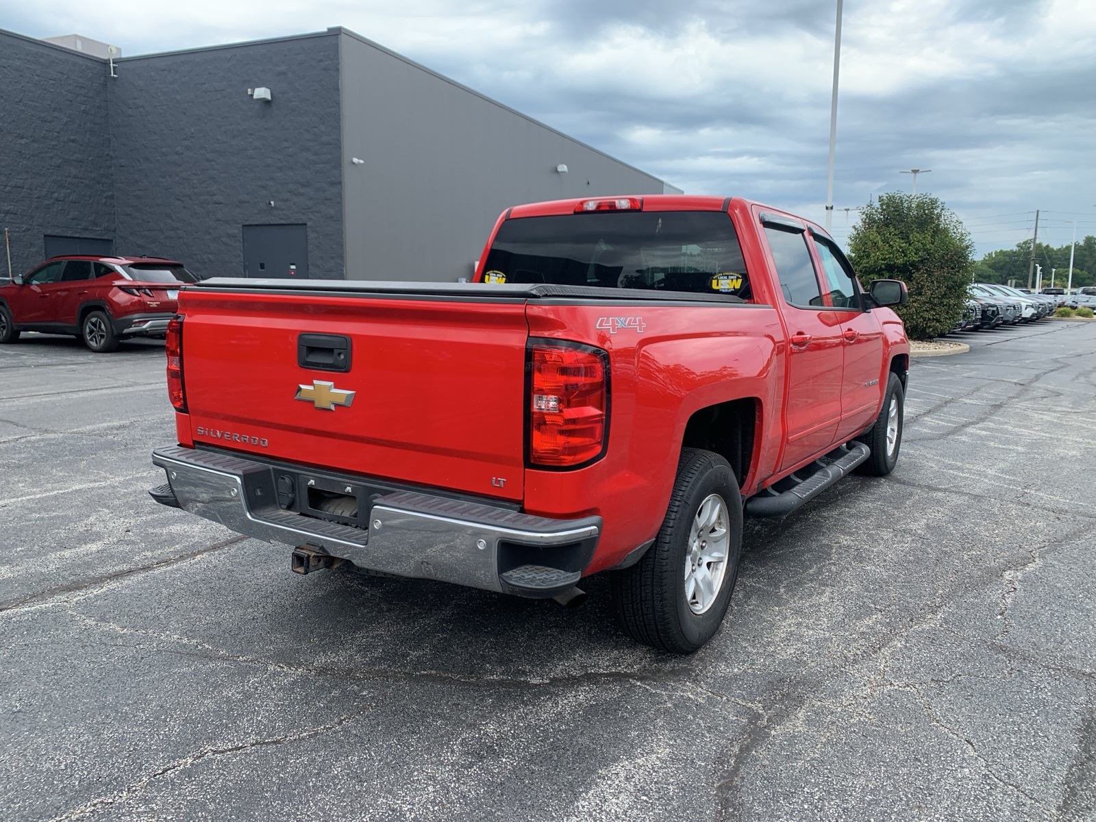 2017 Chevrolet Silverado 1500 LT photo 5