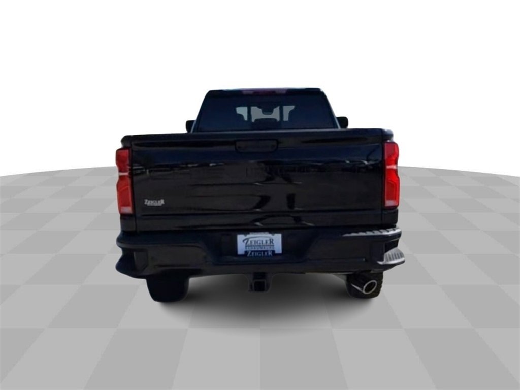 2025 Chevrolet Silverado 2500HD High Country photo 6