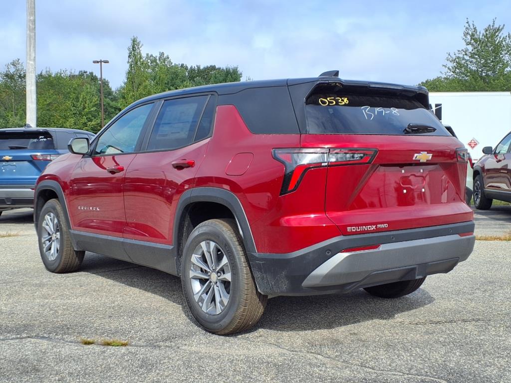 2026 Chevrolet Equinox LT photo 4