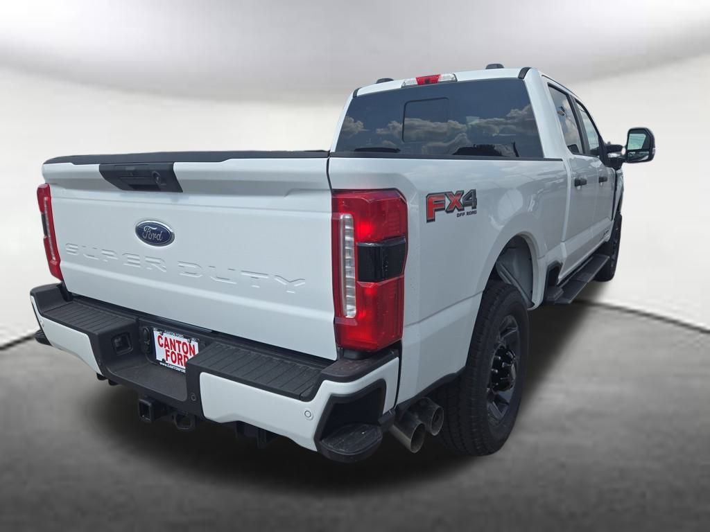 2025 Ford F-250 XL photo 4