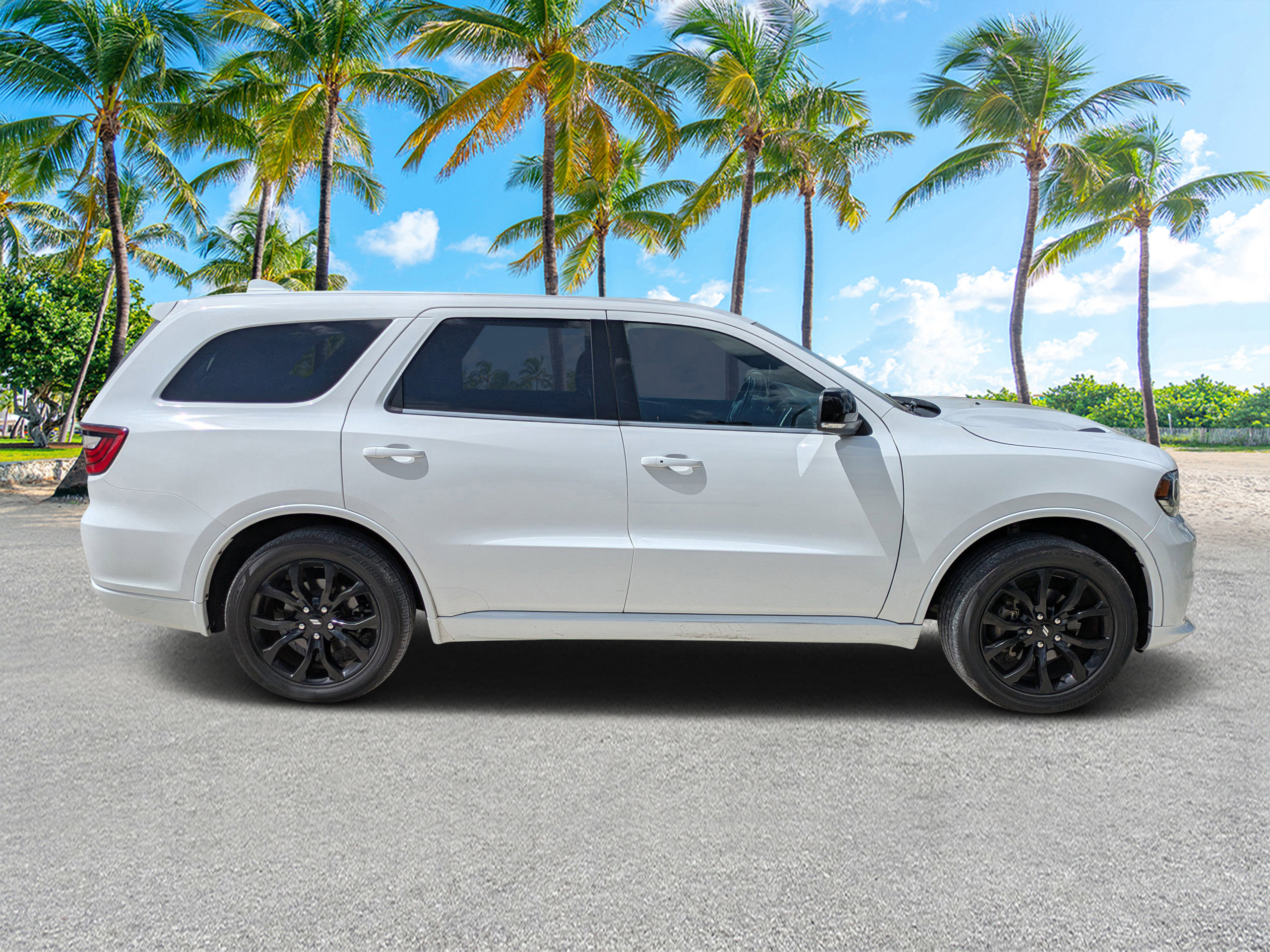 2019 Dodge Durango GT Plus photo 2
