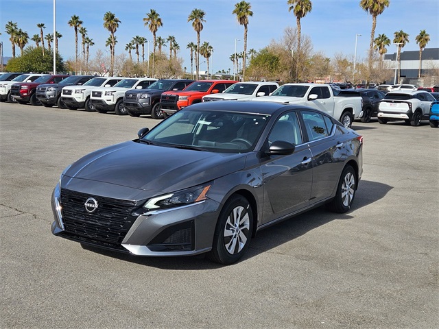 2025 Nissan Altima S photo 2