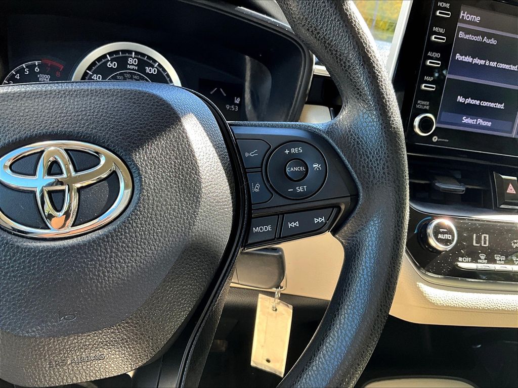 2021 Toyota Corolla LE photo 20