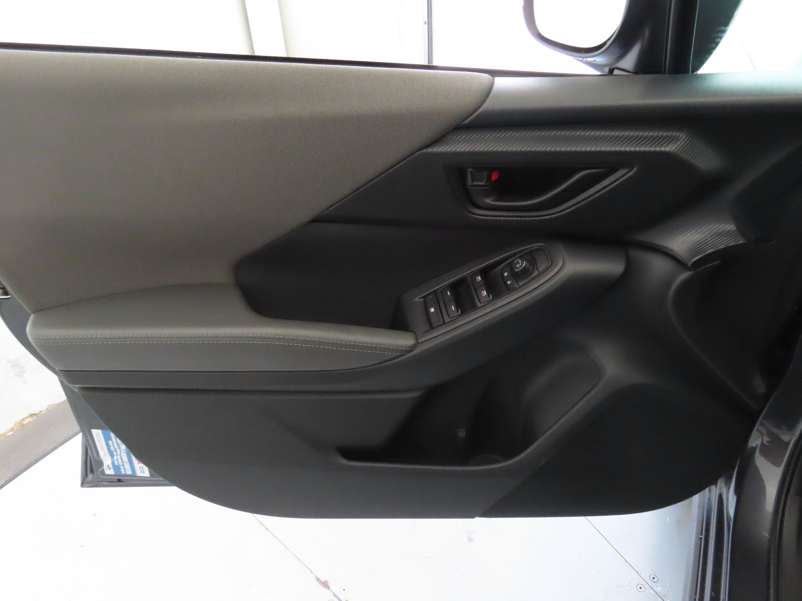 2025 Subaru Crosstrek Premium photo 9