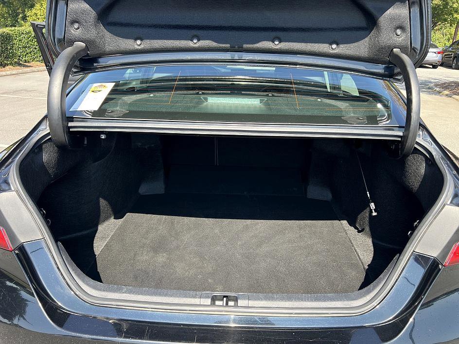 2024 Toyota Camry SE photo 25