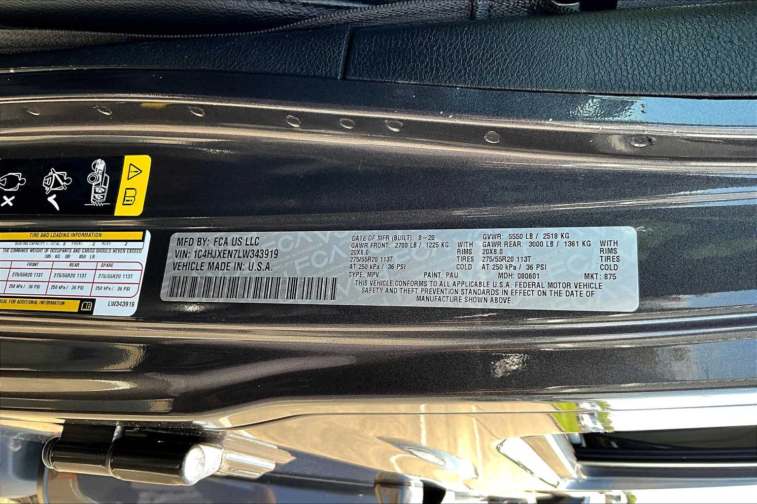 2020 Jeep Wrangler Unlimited Sahara High Altitude photo 32
