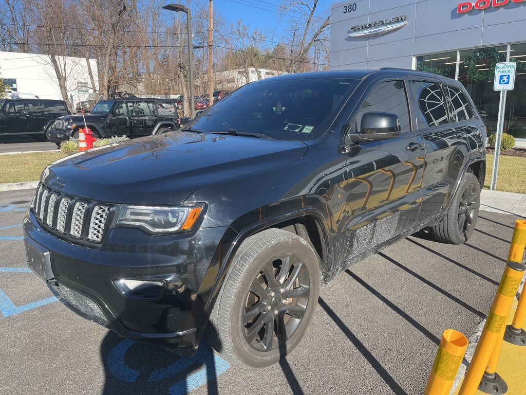 2020 Jeep Grand Cherokee Altitude's photo