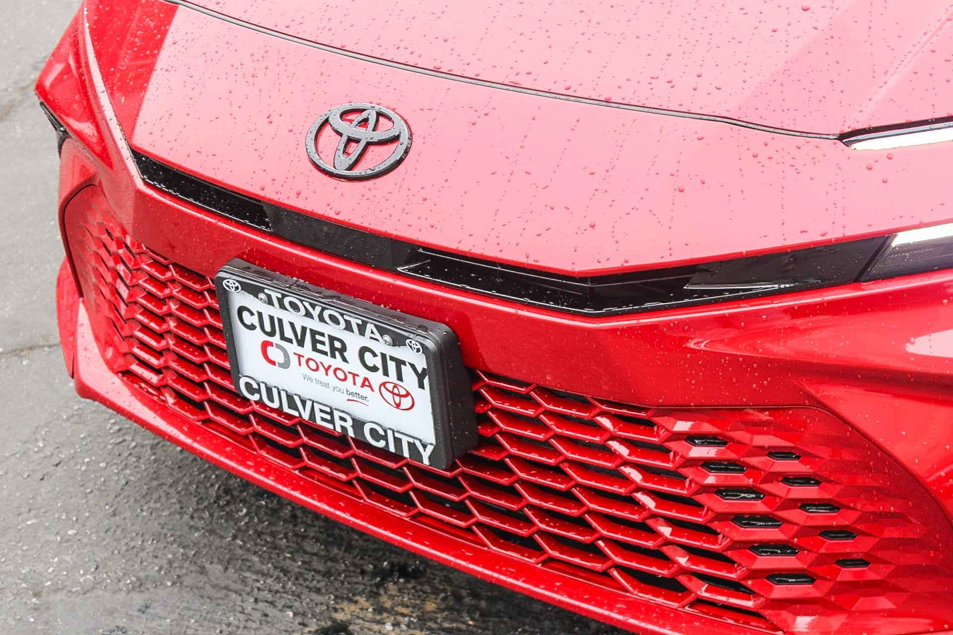 2025 Toyota Camry XSE photo 4