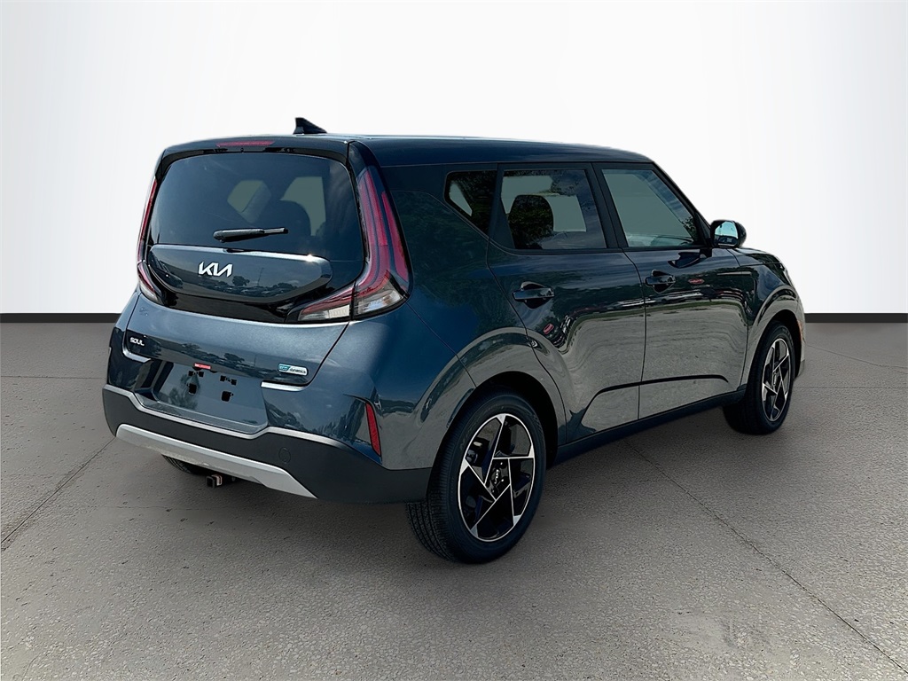 2025 Kia Soul EX photo 2
