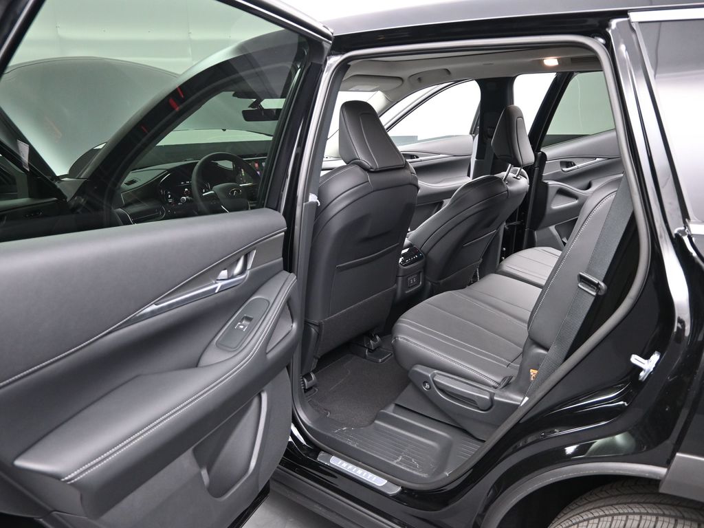 2026 Infiniti QX60 Pure AWD photo 11