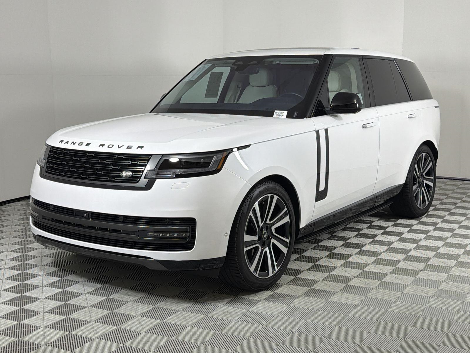2023 Land Rover Range Rover SE's photo