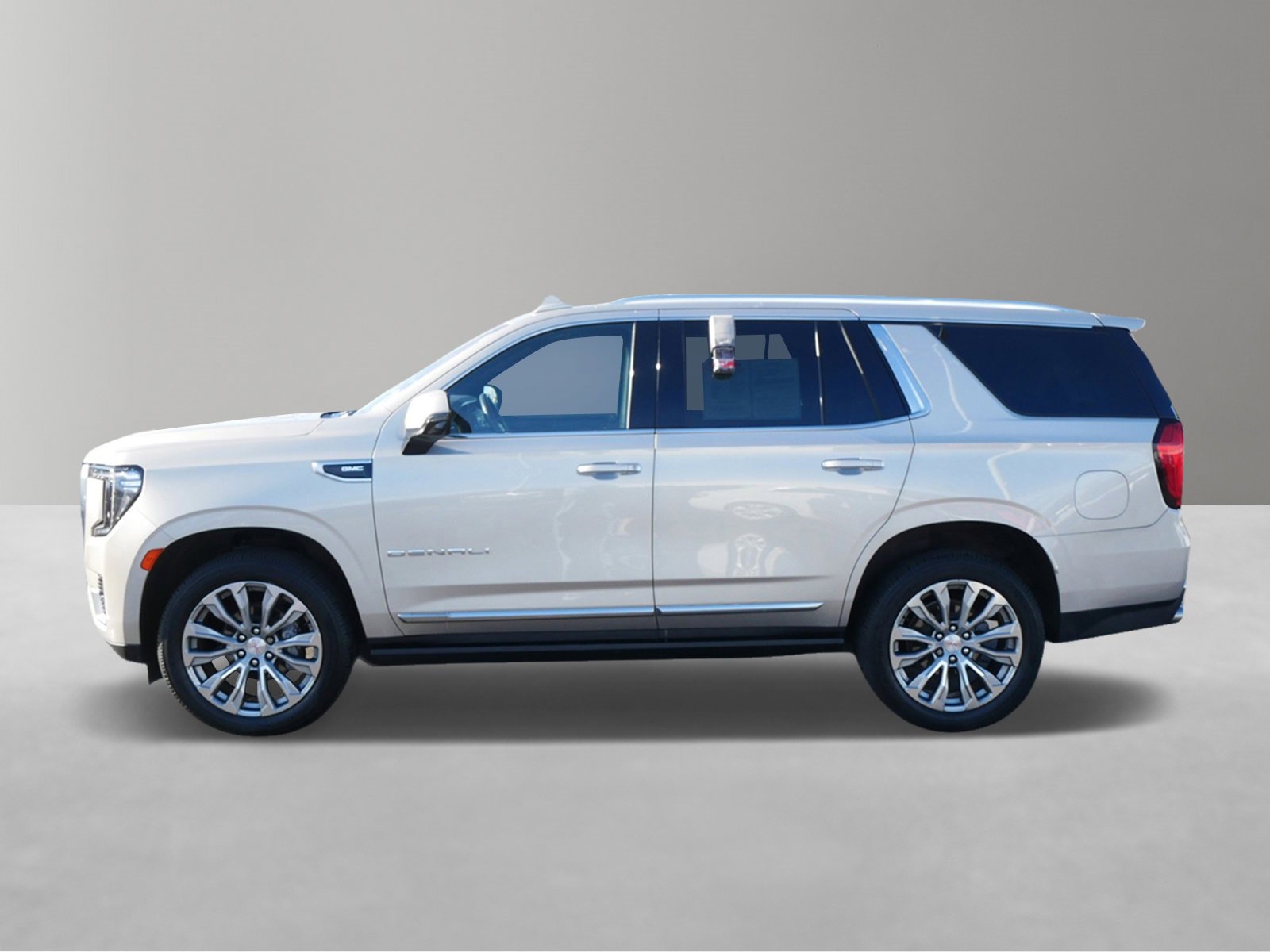 Used 2021 GMC Yukon Denali with VIN 1GKS2DKL4MR228476 for sale in White Bear Lake, Minnesota