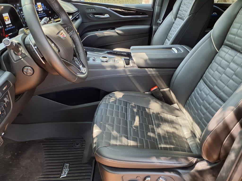 2024 Cadillac Escalade ESV V-Series photo 11