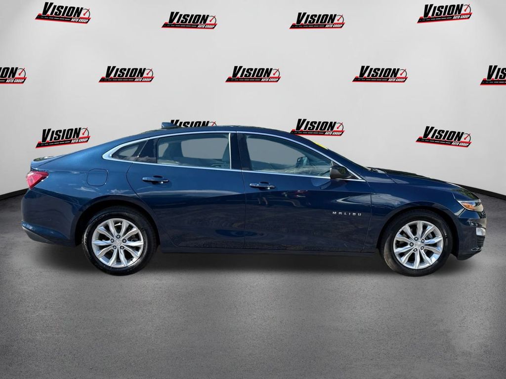 2019 Chevrolet Malibu 1LT photo 4