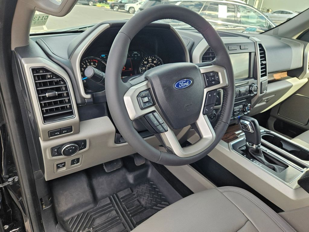 2018 Ford F-150 Lariat photo 9