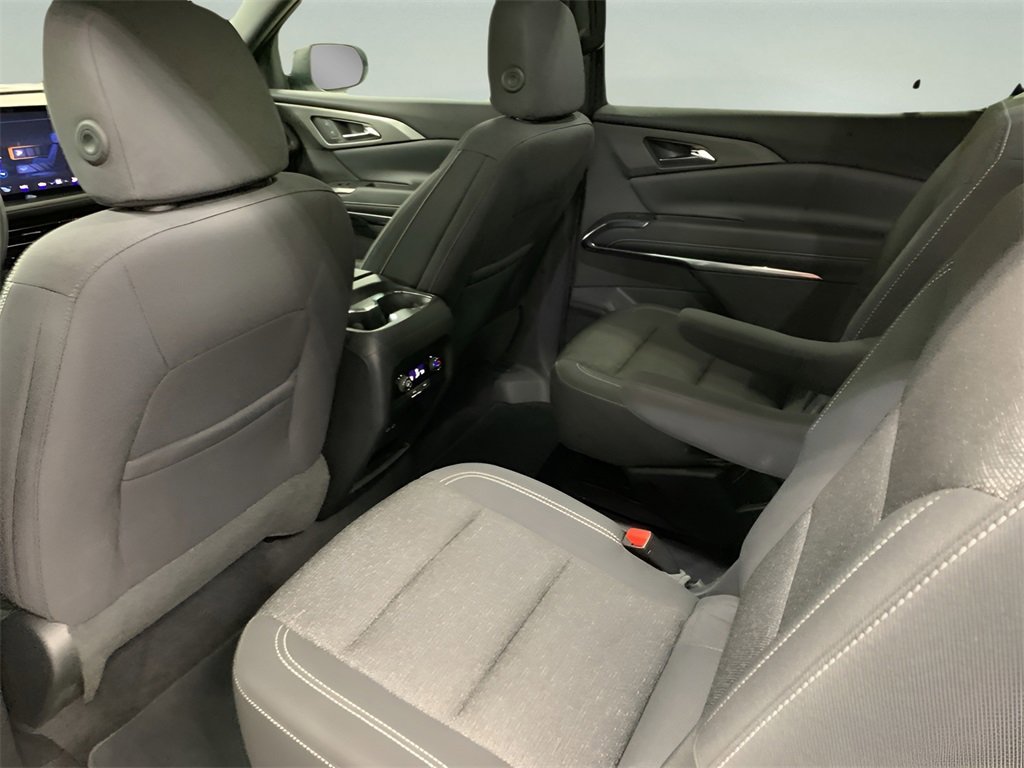 2025 Chevrolet Traverse photo 19