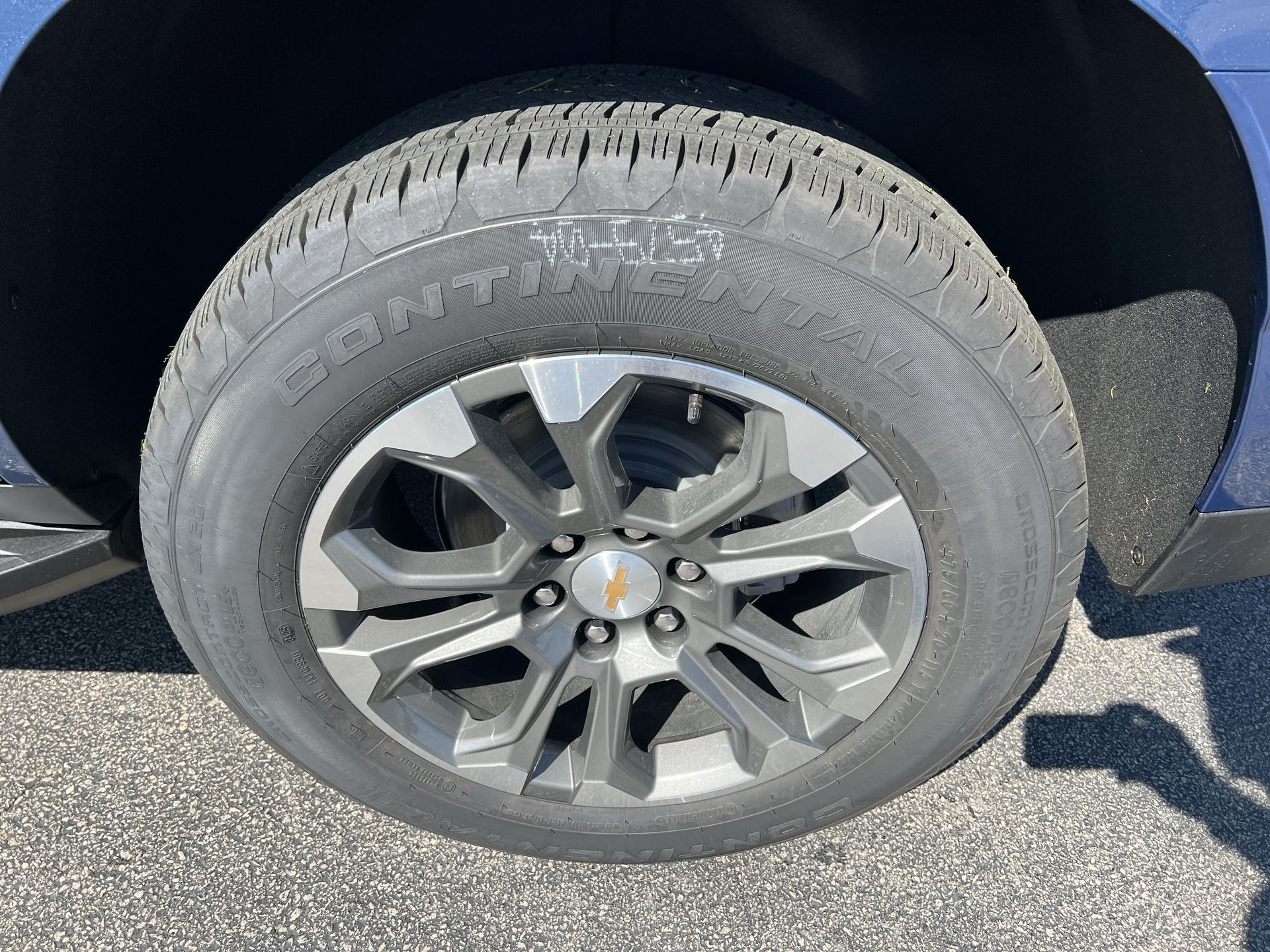 2026 Chevrolet Tahoe LT photo 4
