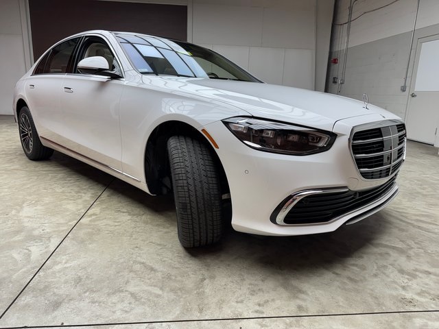 2026 Mercedes Benz S 500 4MATIC photo 2