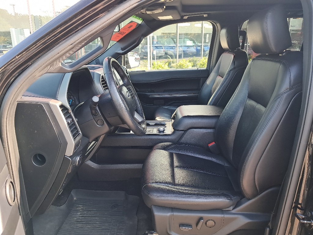 2020 Ford Expedition XLT photo 6