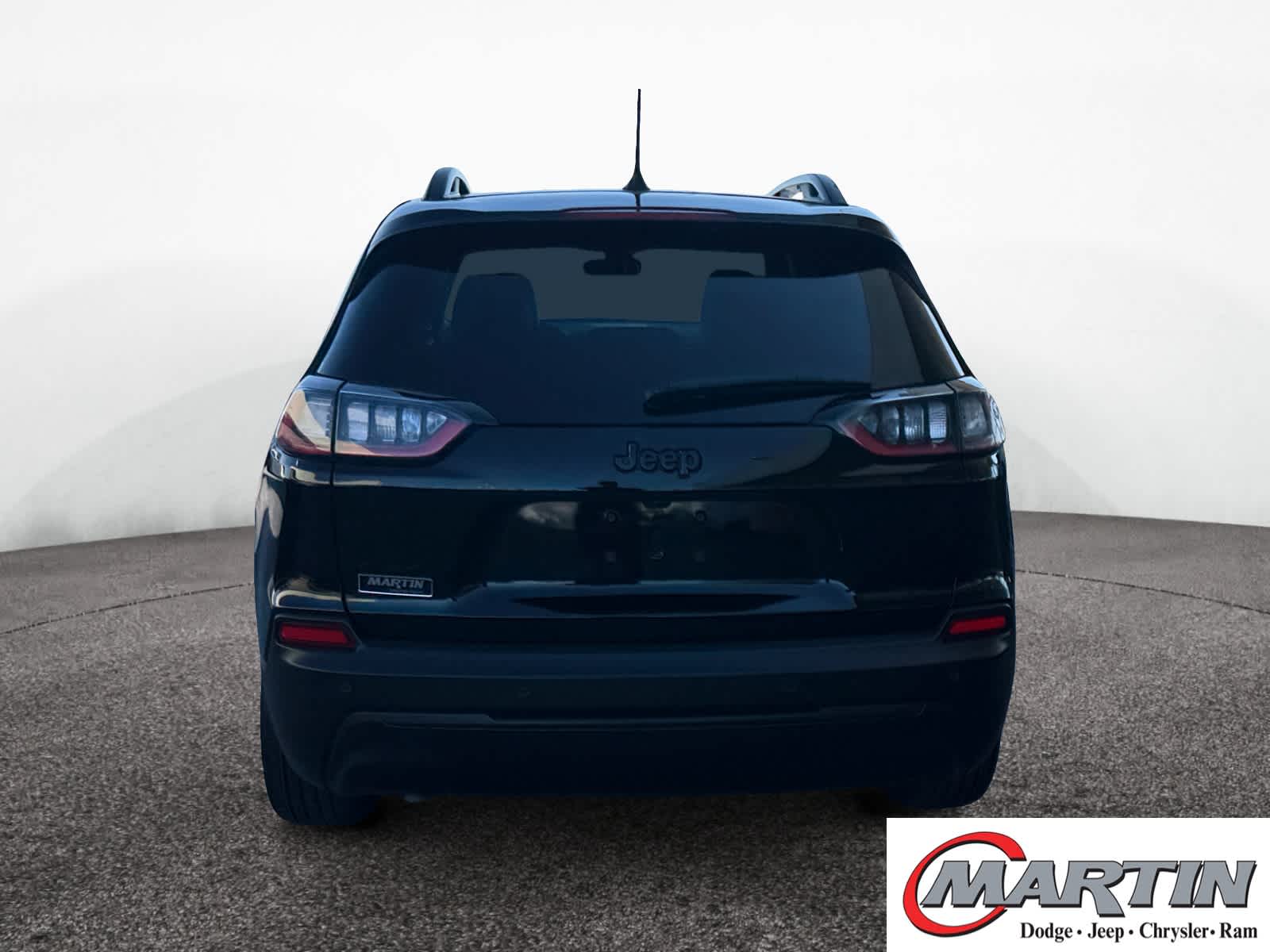 2023 Jeep Cherokee Altitude Lux photo 3