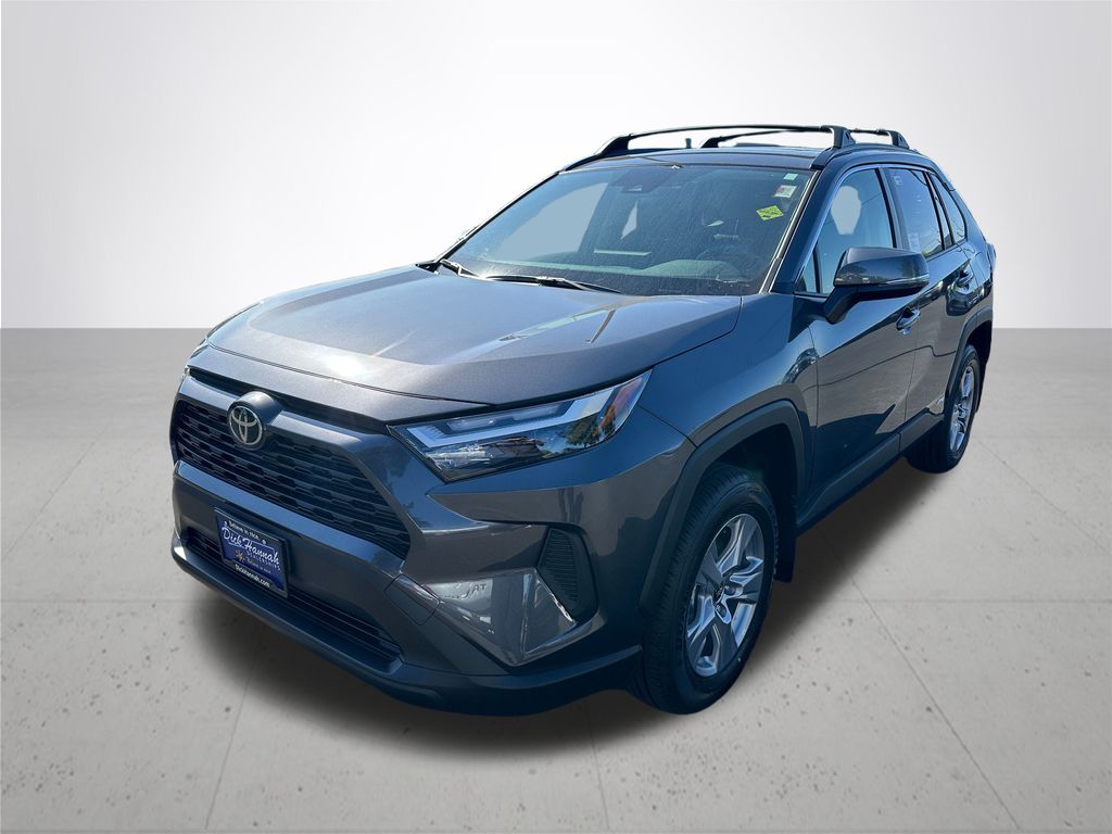2025 Toyota RAV4 Hybrid XLE photo 2
