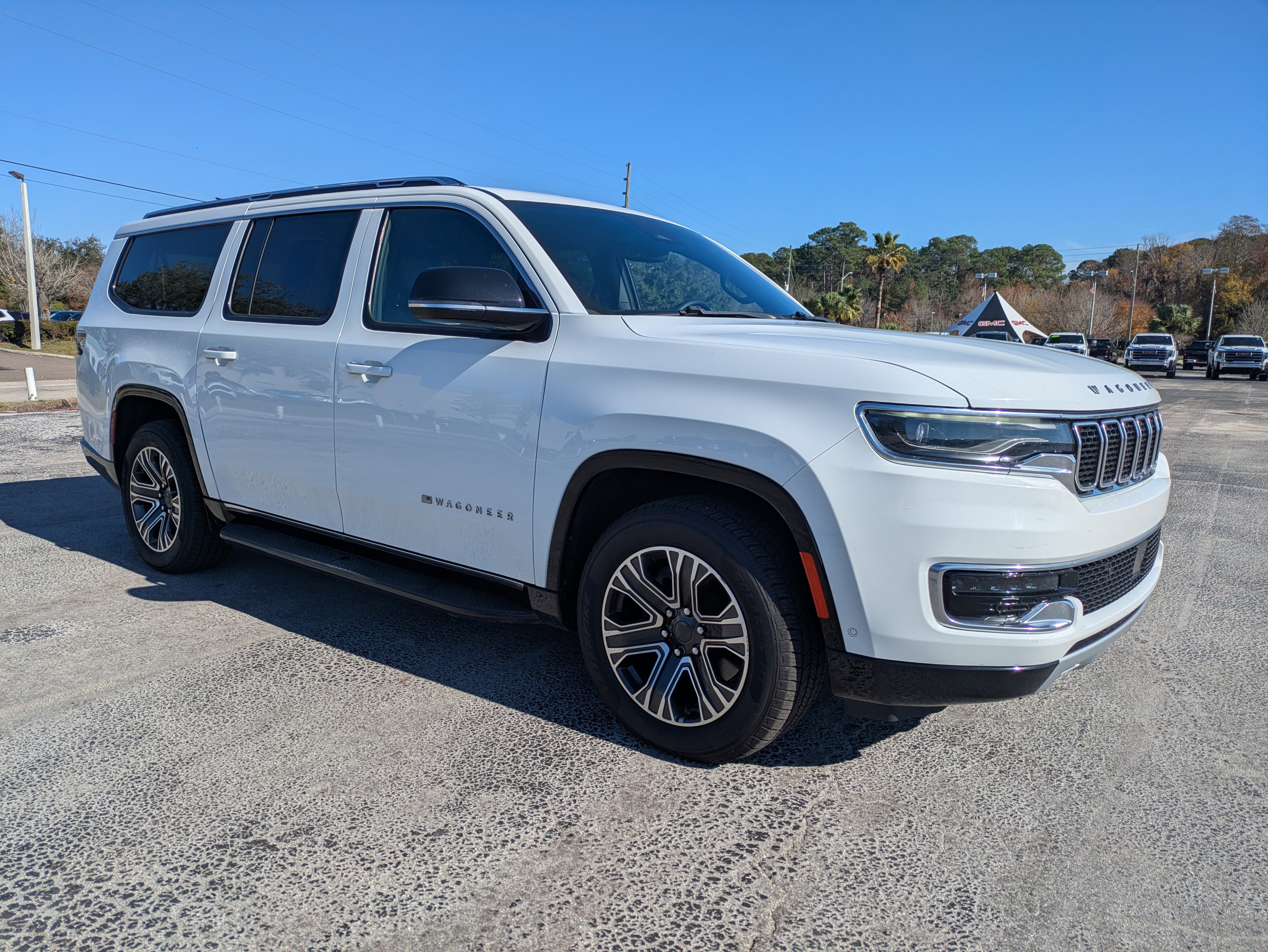 2024 Jeep Wagoneer L Series II's photo