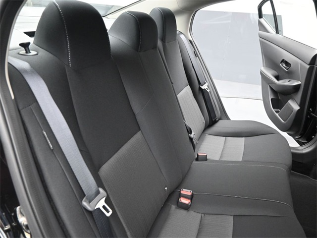 2025 Nissan Sentra SV photo 17