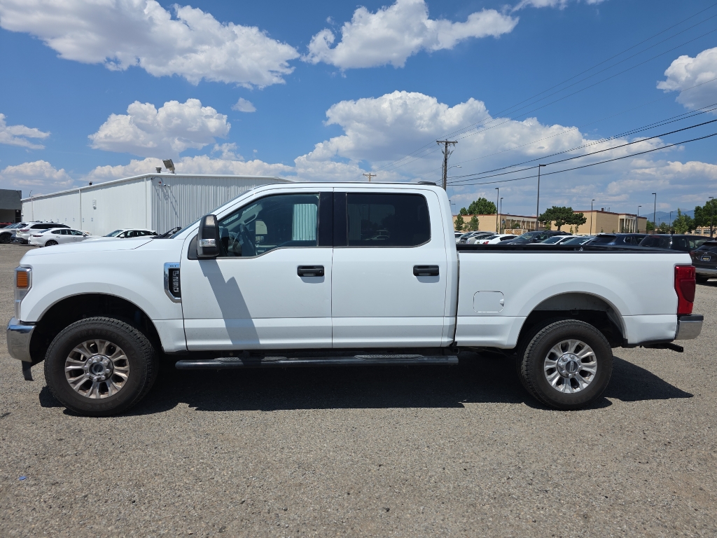 2022 Ford F-250 XLT photo 2
