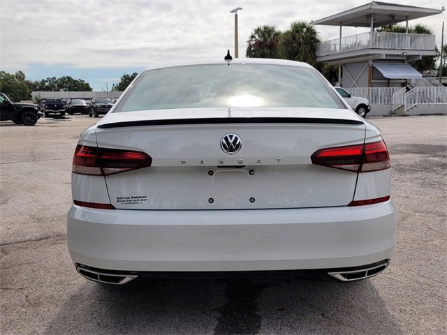 2020 Volkswagen Passat 2.0T R-Line photo 7