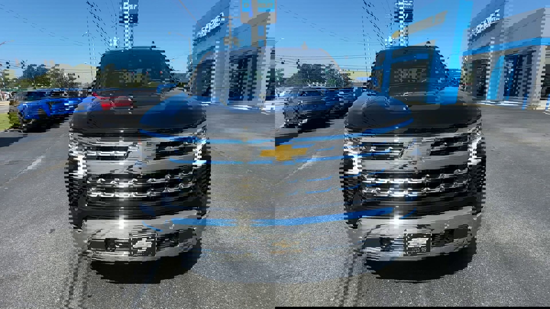 2026 Chevrolet Silverado 1500 LTZ photo 2