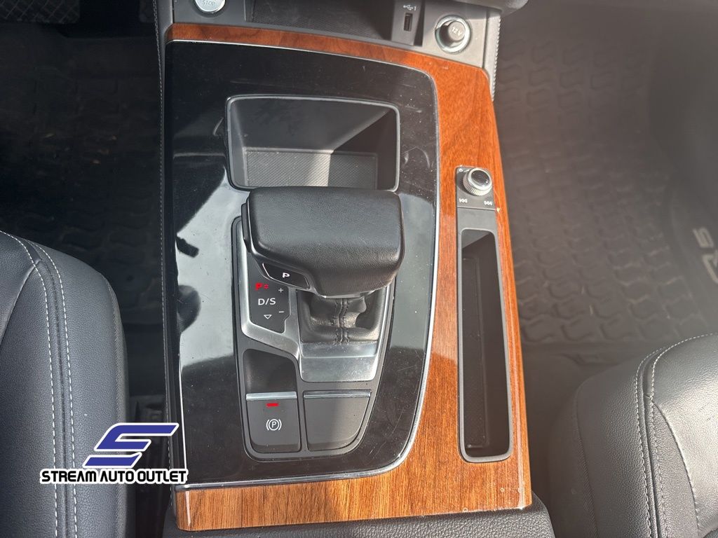 2023 Audi Q5 40 Premium Plus photo 30