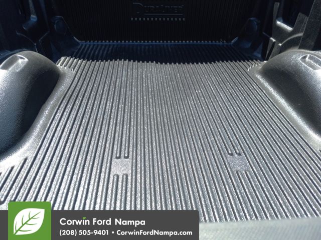 Used 2017 Gray Ford XLT image 31