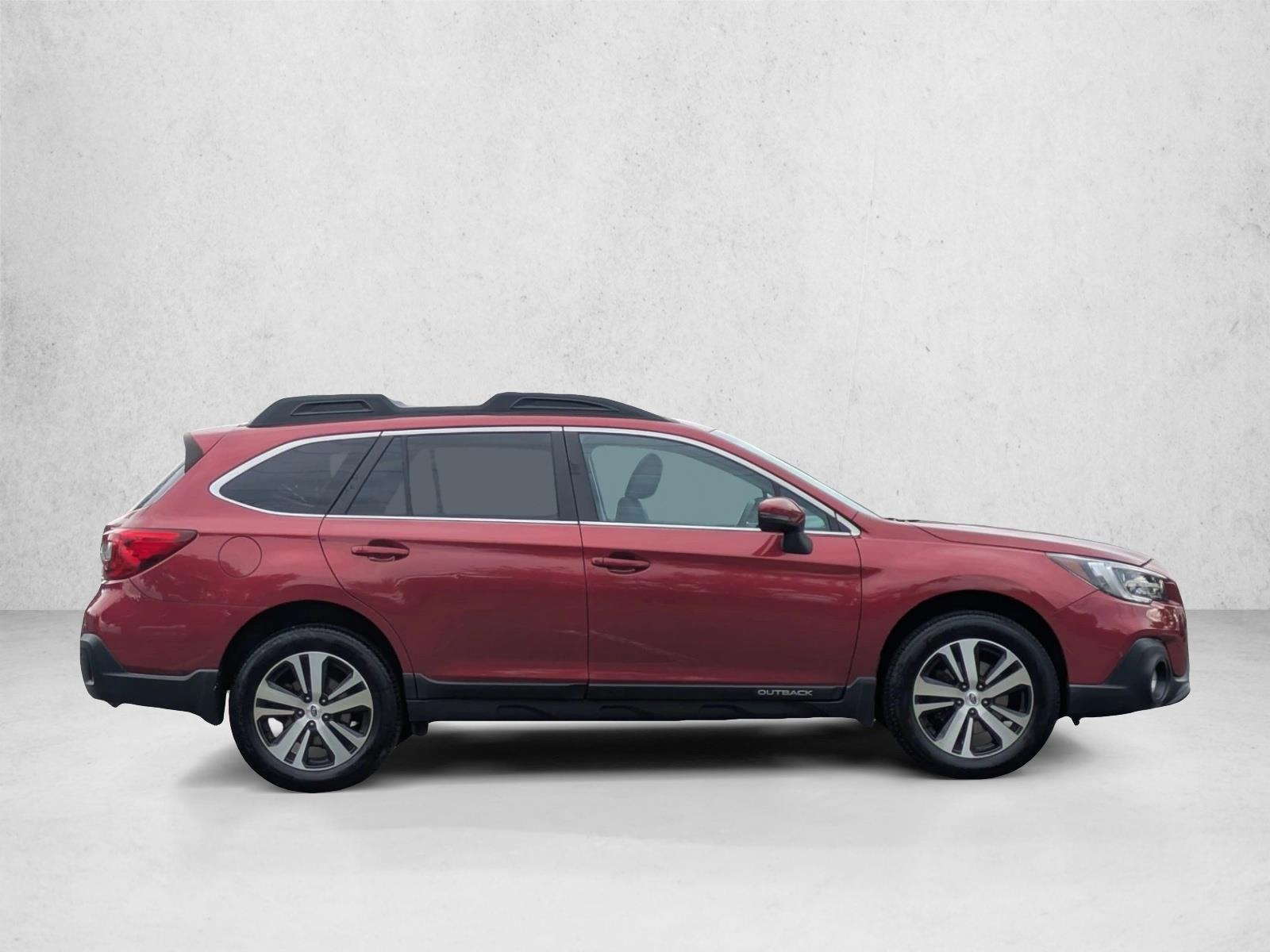 2018 Subaru Outback Limited photo 4