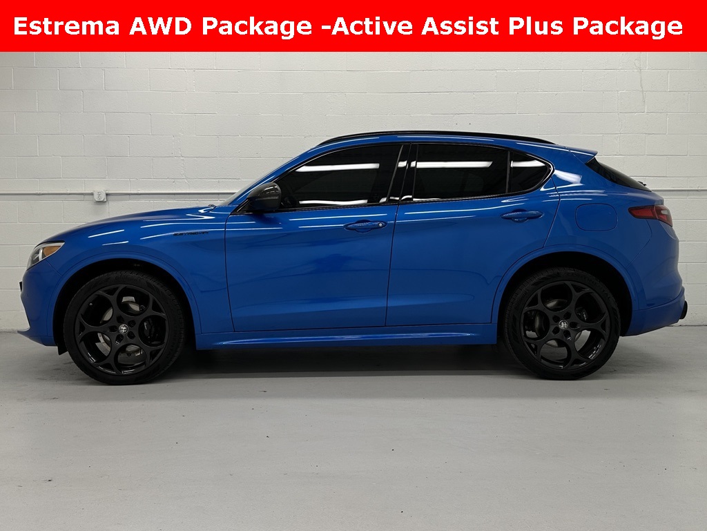 2023 Alfa Romeo Stelvio Ti photo 3