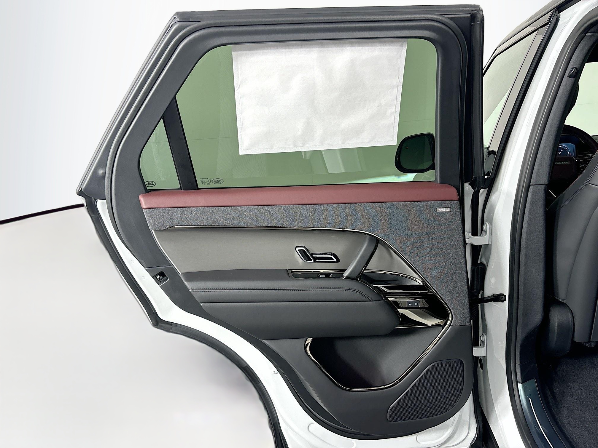 2025 Land Rover Range Rover Sport SE photo 21