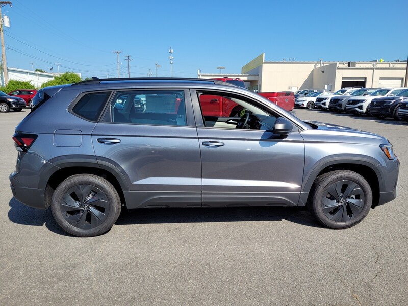 2025 Volkswagen Taos S photo 2