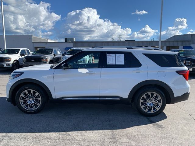 2025 Ford Explorer Platinum photo 4